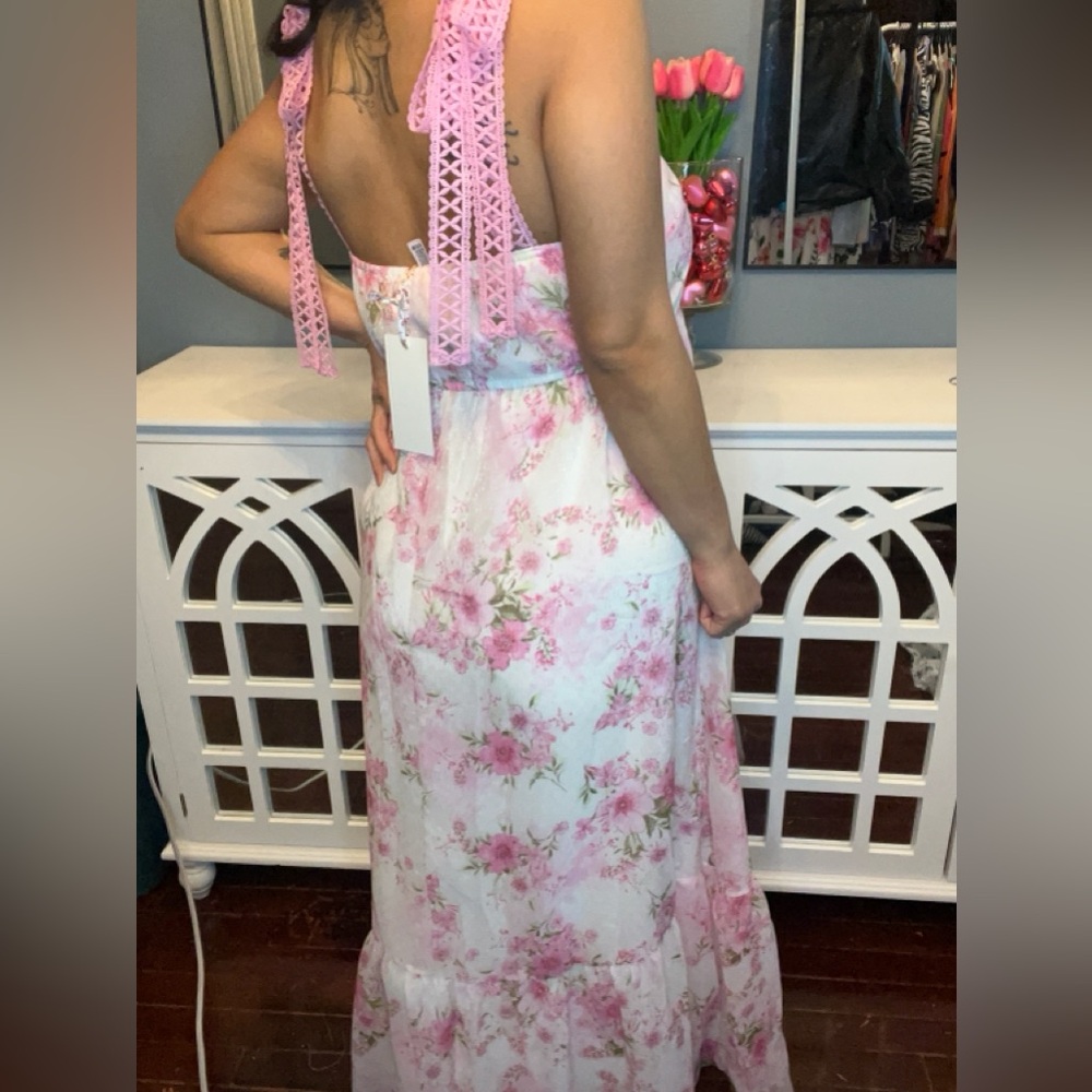 Floral Crochet Lace Strap Maxi Dress - Picture 4 of 4